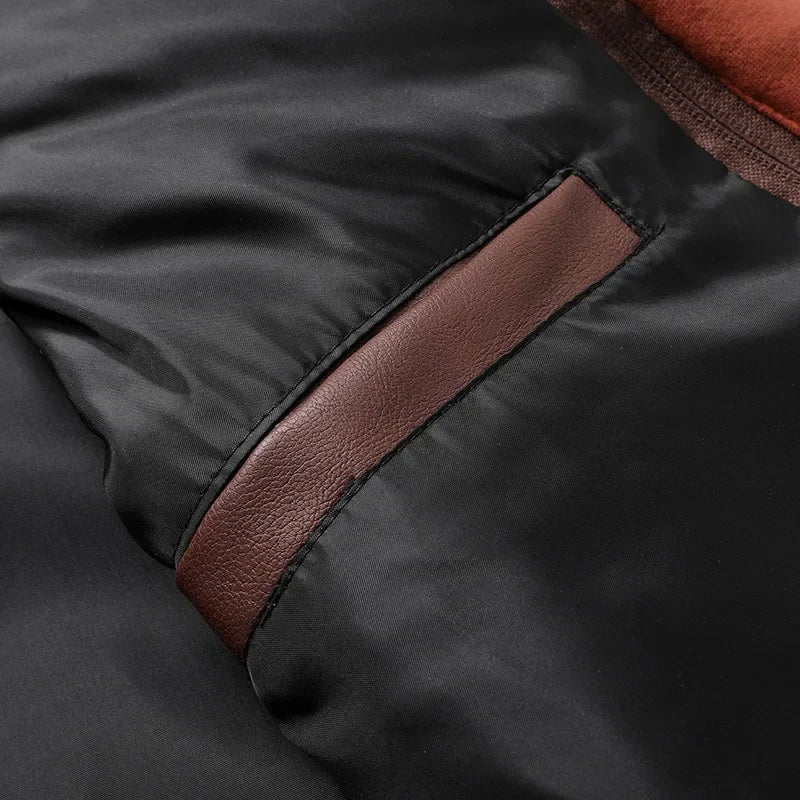 Jaqueta Masculina Em Couro Genuino com Capuz